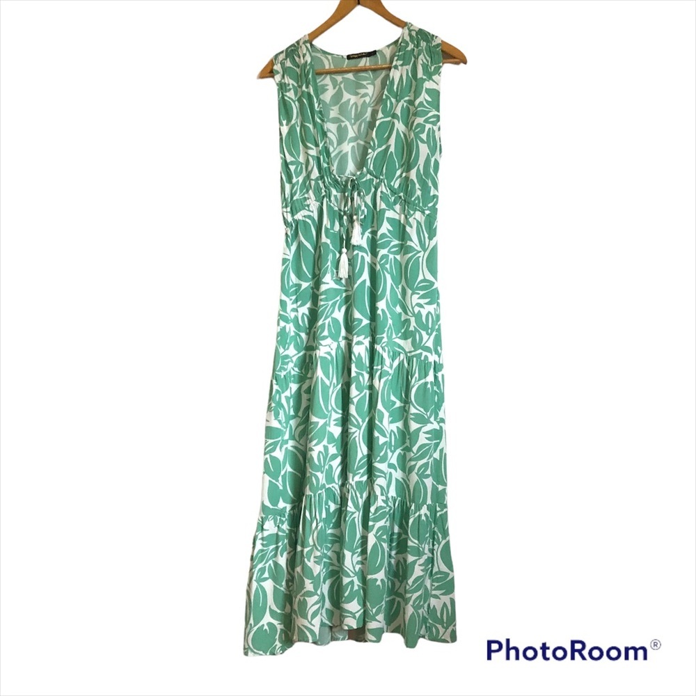 Spiaggia Dolce Gorgeous Green Dress with White Print in Large